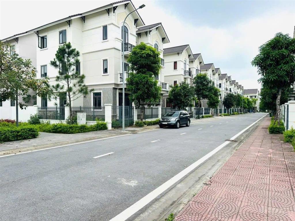 Cần bán một cặp bt song lập tại từ sơn, bắc ninh