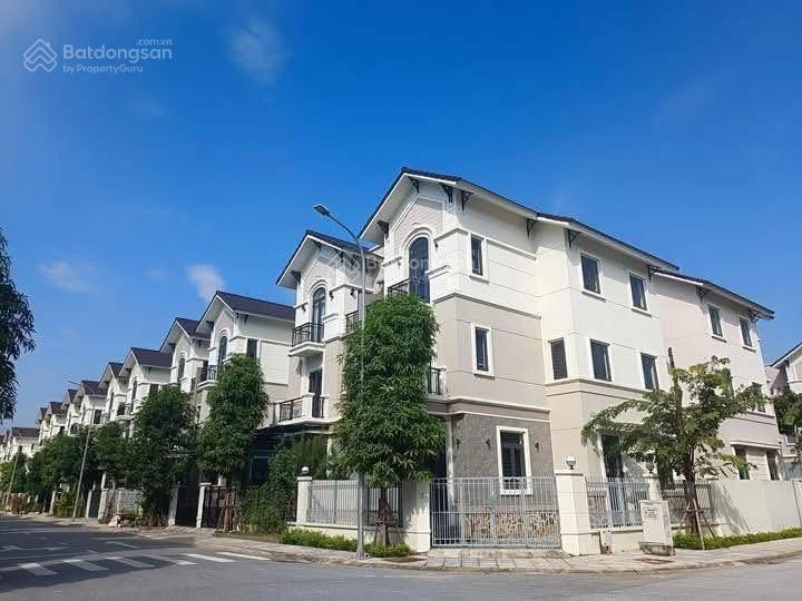 Cần bán một cặp bt song lập tại từ sơn, bắc ninh