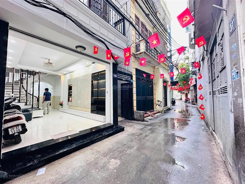 Bán nhà dân xây xuân thủy lô góc dt 45m2 4 tầng chắc chắn  mặt ngõ kinh doanh  ô tô  giá 13,1 tỷ