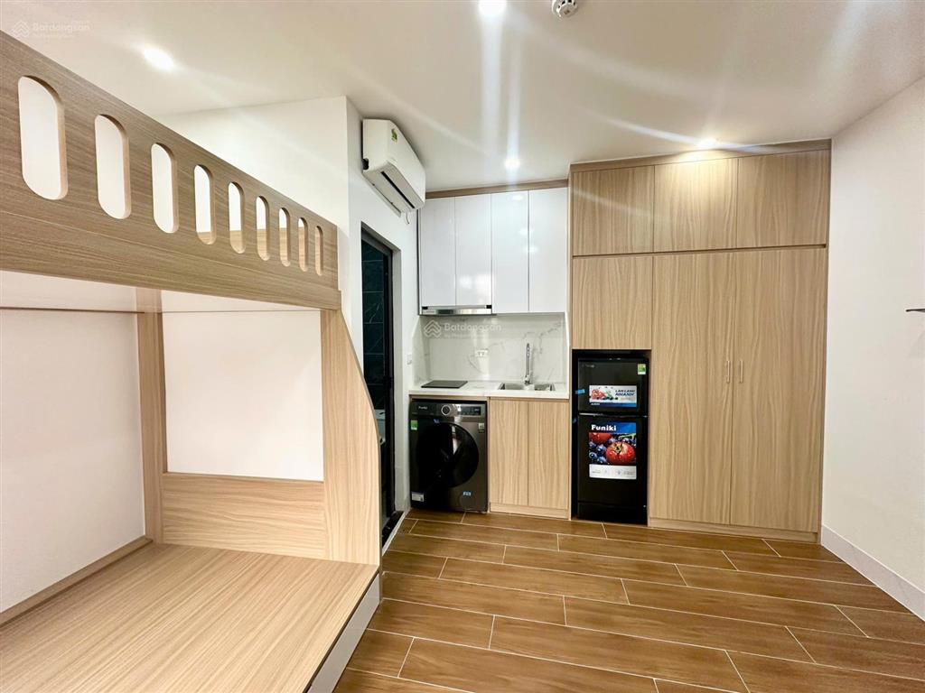 Cho thuê phòng ccmn 38 khúc thừa dụ  giường tầng đủ đồ máy giặt riêng  cửa sổ thoáng  giá 5tr6