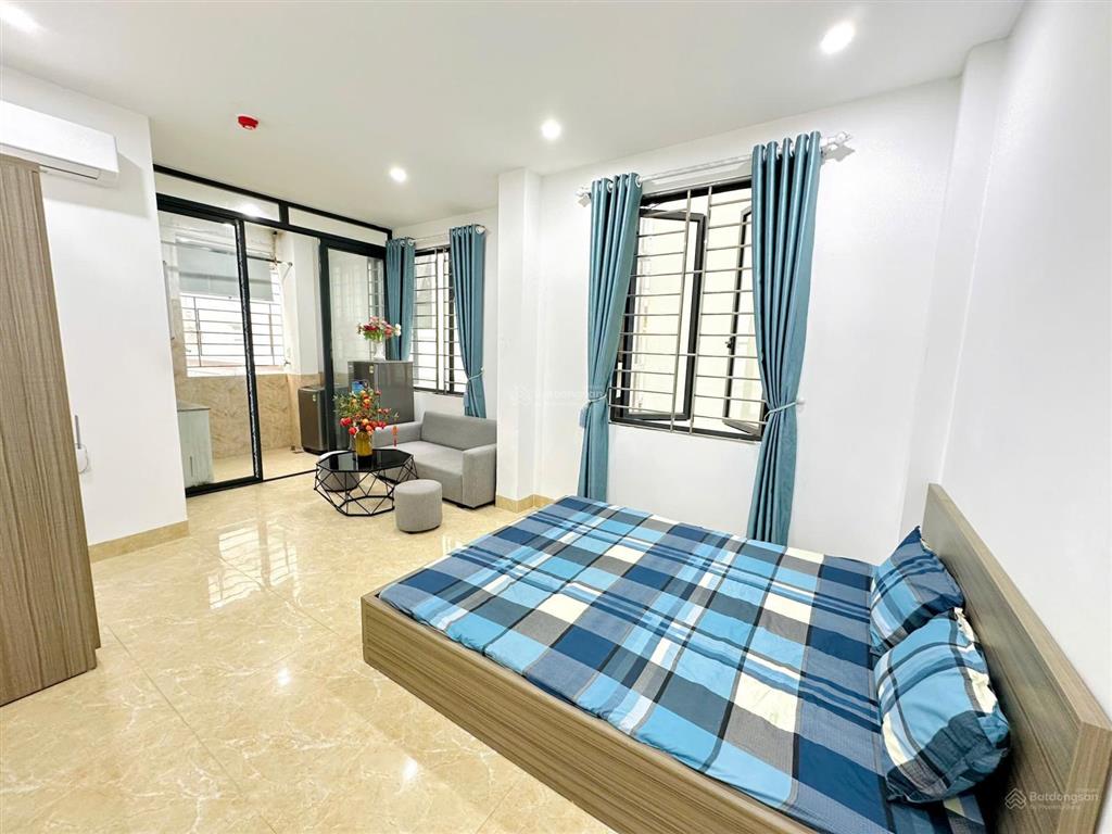 Cho thuê phòng tòa ccmn ngõ 110 trần duy hưng 1 ngủ tách bếp dt 35m2  đủ đồ ở ngay  giá 5tr5