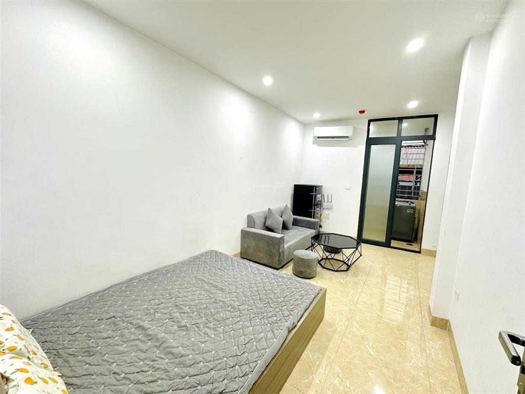 Cho thuê phòng tòa ccmn ngõ 110 trần duy hưng 1 ngủ tách bếp dt 35m2  đủ đồ ở ngay  giá 5tr5
