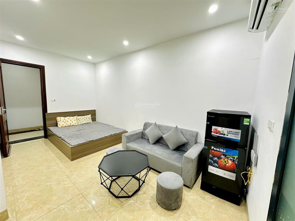 Cho thuê phòng tòa ccmn ngõ 110 trần duy hưng 1 ngủ tách bếp dt 35m2  đủ đồ ở ngay  giá 5tr5