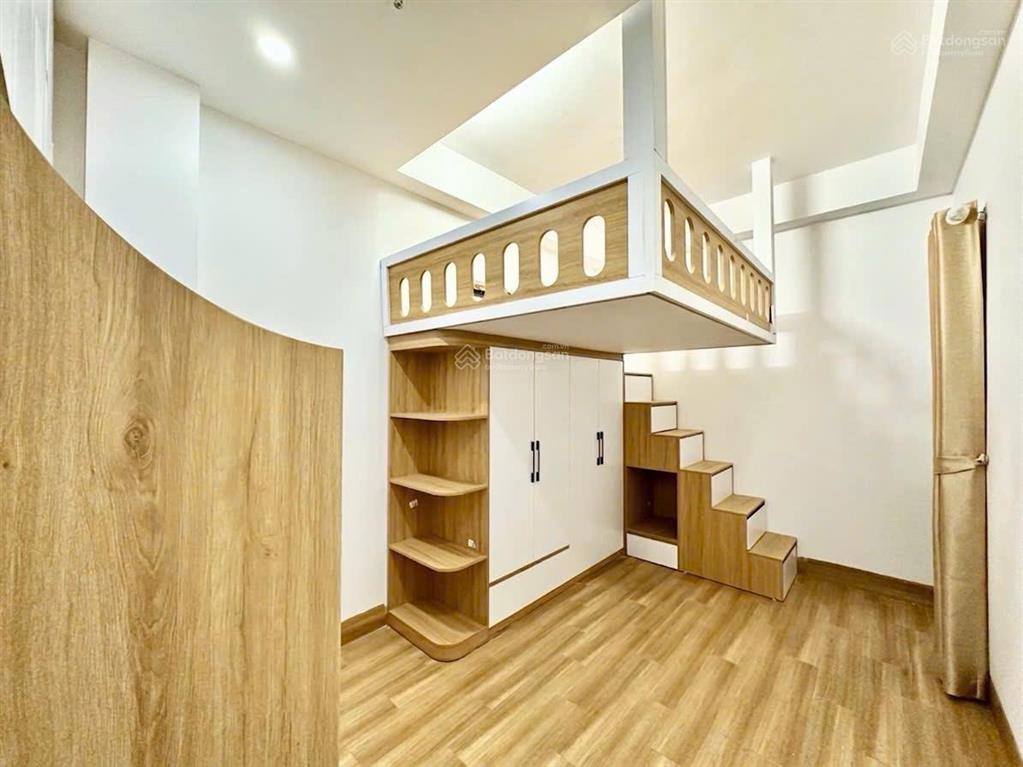 Khai trương tòa mới ccmn 213 giáp nhất  view công viên  gác xép full đồ ở ngay  giá chỉ 4tr8