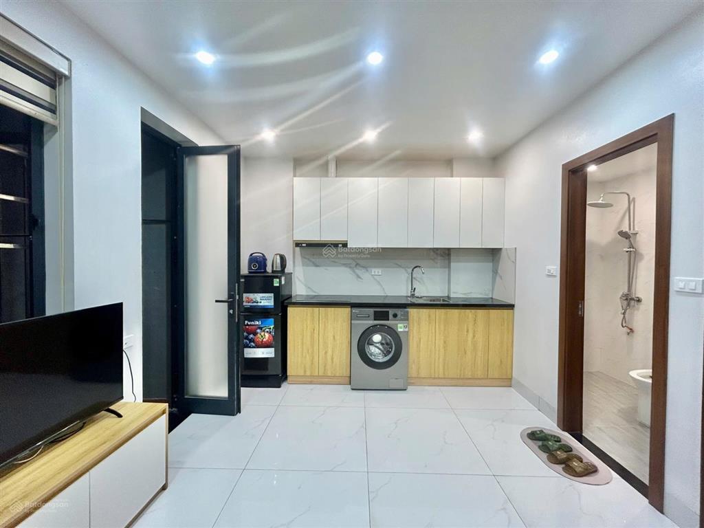 Cho thuê căn hộ ngõ 82 chùa láng, 2 giường tầng 4 ngủ riêng, đầy đủ đồ, ngõ ô tô gần ftu và dav