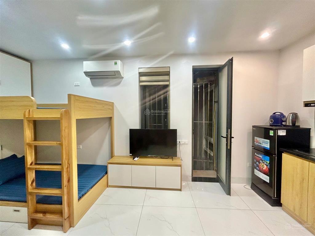 Cho thuê căn hộ ngõ 82 chùa láng, 2 giường tầng 4 ngủ riêng, đầy đủ đồ, ngõ ô tô gần ftu và dav