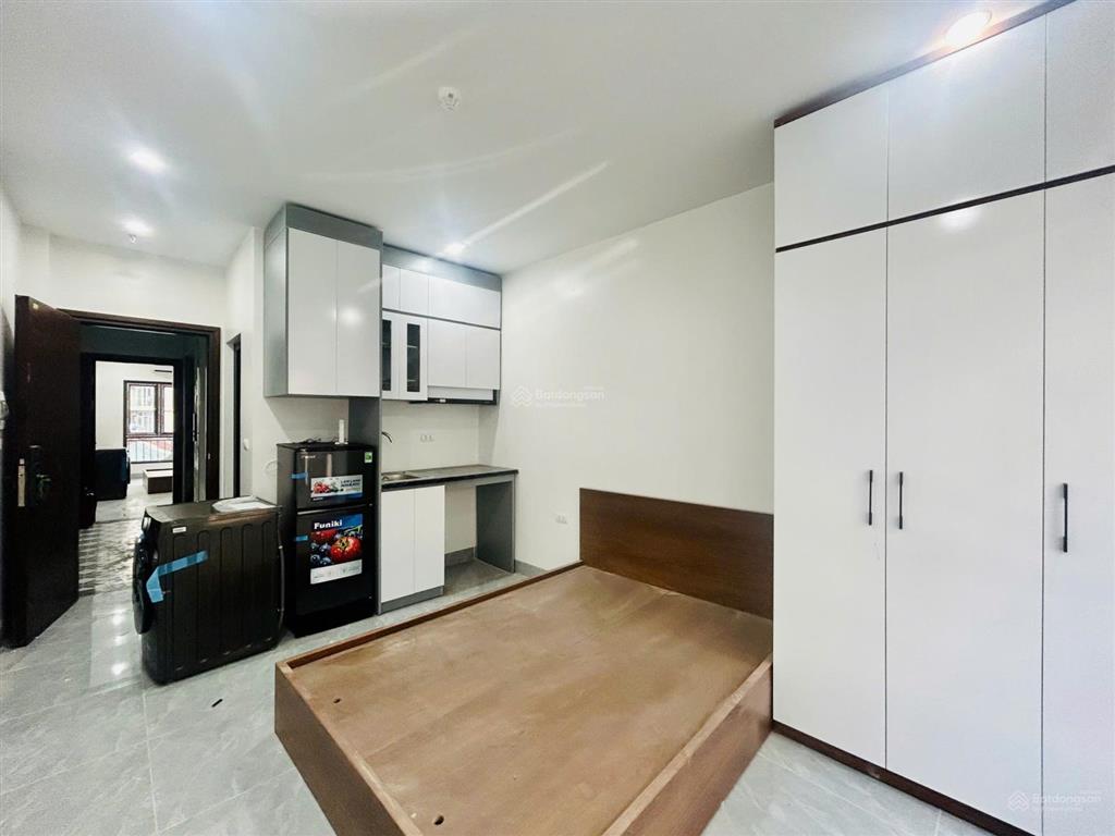 Cho thuê căn hộ ccmn ngõ 115 núi trúc  nhà mới  đầy đủ đồ máy giặt riêng  cửa sổ thoáng  ở ngay