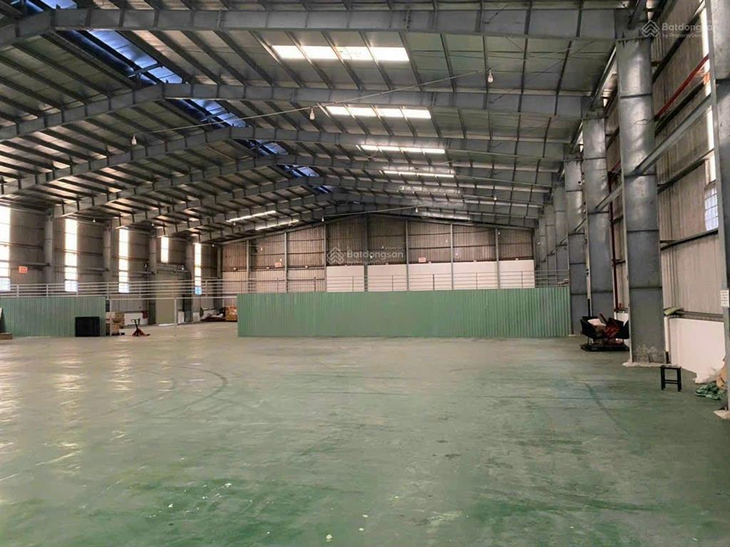 Bán xưởng dt 5800m2 kcn đức hòa long an, giá rẻ
