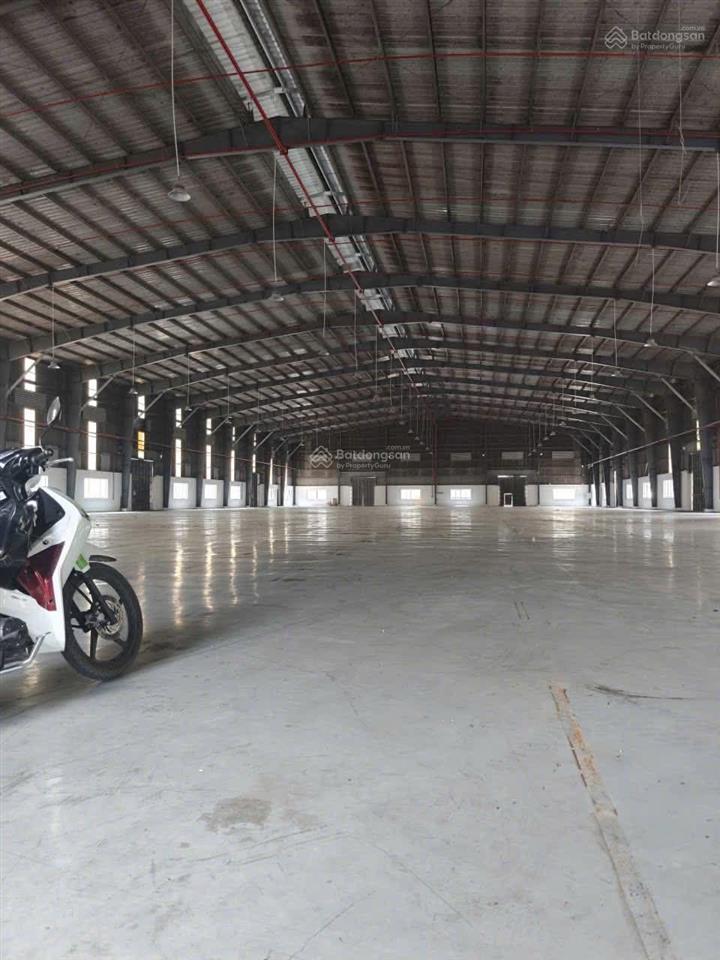 Bán xưởng dt 5800m2 kcn đức hòa long an, giá rẻ