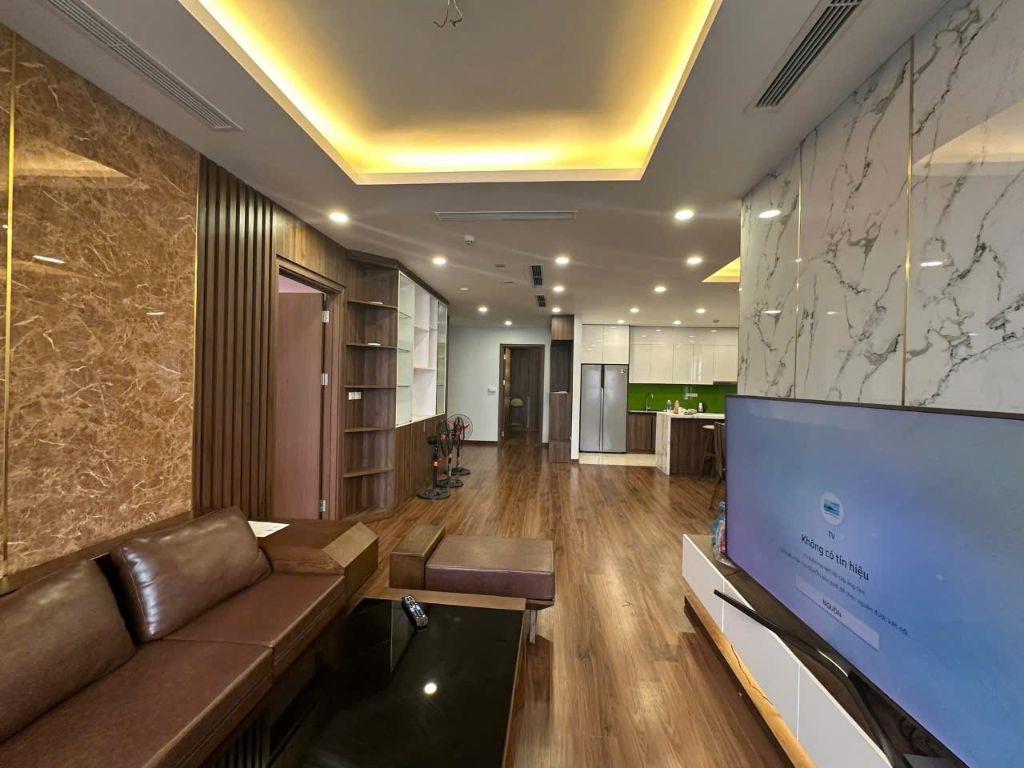 ( Hàng Hiếm) Chung cư đường Hoàng Quốc Việt – 93m2 ( 3PN) – Giá chỉ 8 tỷ