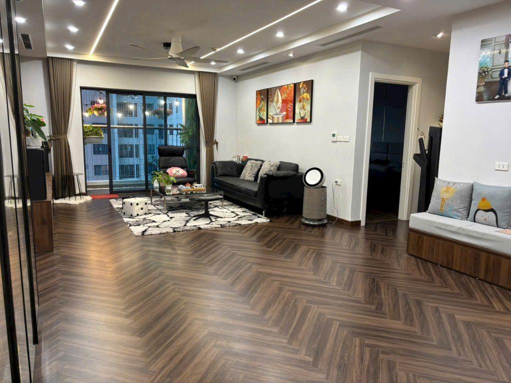 Bán căn hộ 2 phòng ngủ chung cư 789 Ngoại Giao Đoàn – 74m2 sử dụng – Ban công Nam.