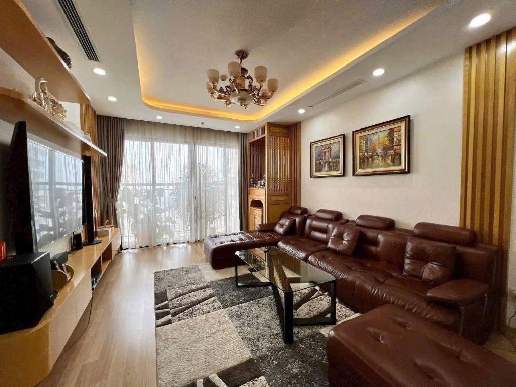 Chính chủ cần bán căn hộ chung cư IA20 Ciputra – 3 ngủ - có slot oto – Giá hơn 7 tỷ.