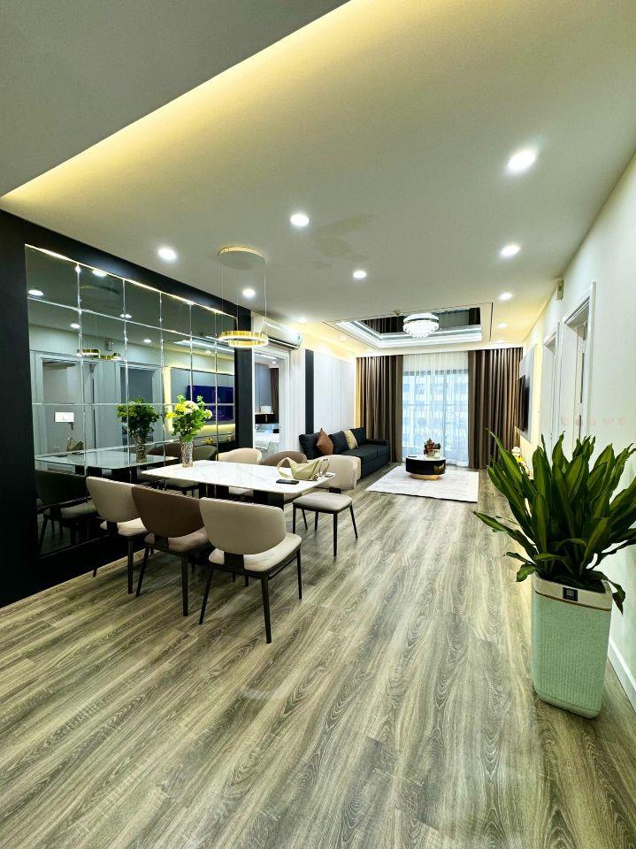 Bán gấp căn hộ chung cư Nhà ở cán bộ chiến sỹ Bộ Công An – 75m2 – giá 5,5 tỷ.