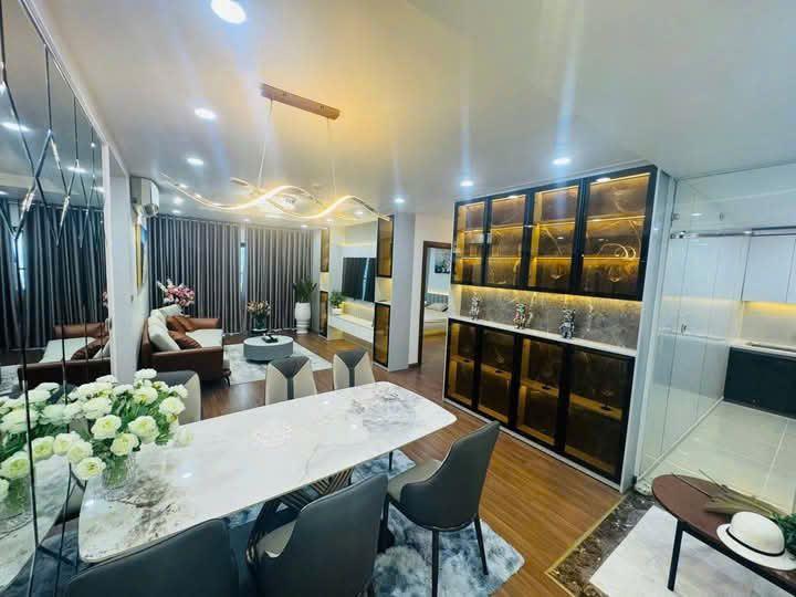 Bán gấp căn hộ chung cư Nam Cường ngõ 234 Hoàng Quốc Việt – 2PN và 3PN – Giá rẻ.