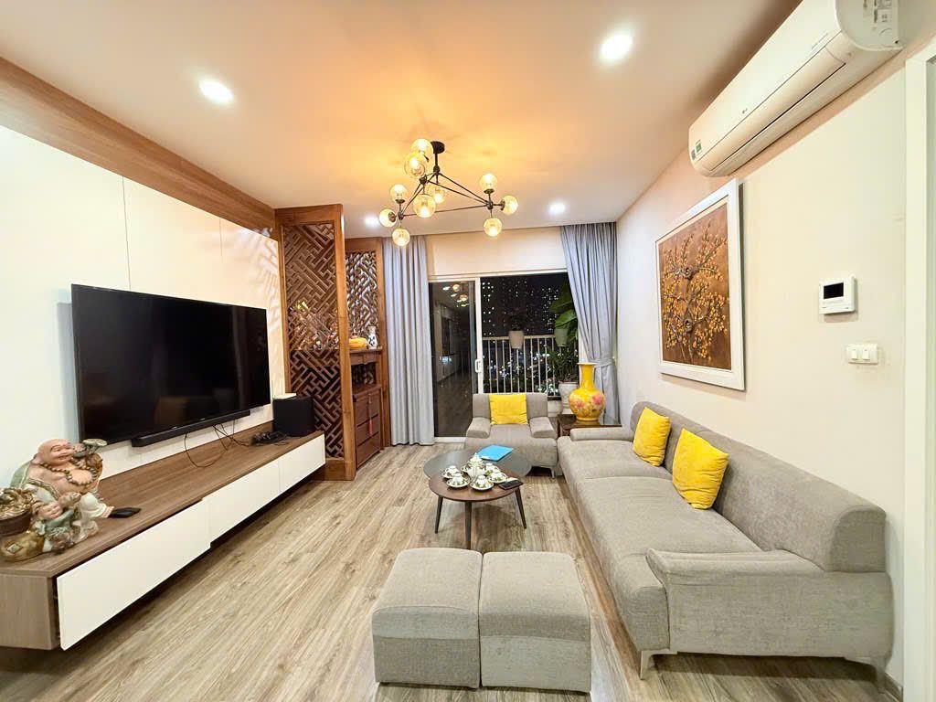 Bán chung cư Ngoại Giao Đoàn – DT 74m2 – Ban công Nam – Sổ lâu dài.
