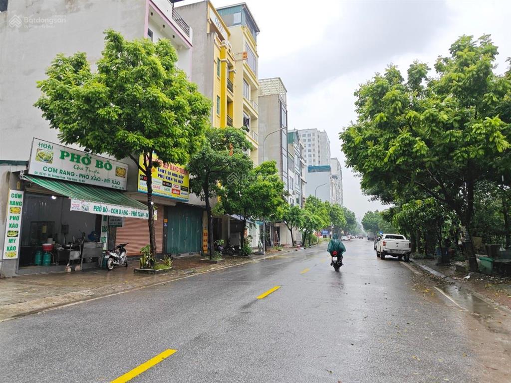 Siêu hiếm đất phân lô kim giang  dt 50 mét/ mt 4,4 mét / vỉa hè / giá 14,5 tỷ