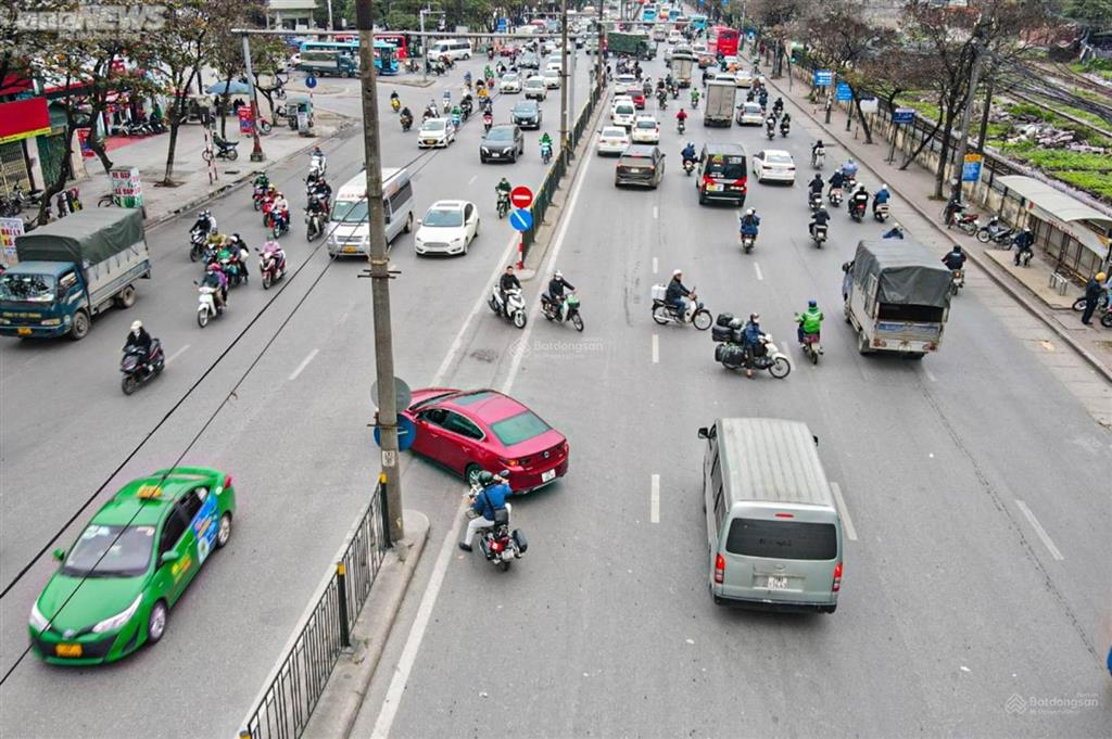 Siêu hiếm nhà phố giải phóng  dt 80 mét  6 tầng  mặt tiền rộng  vỉa hè  giá 27,5 tỷ