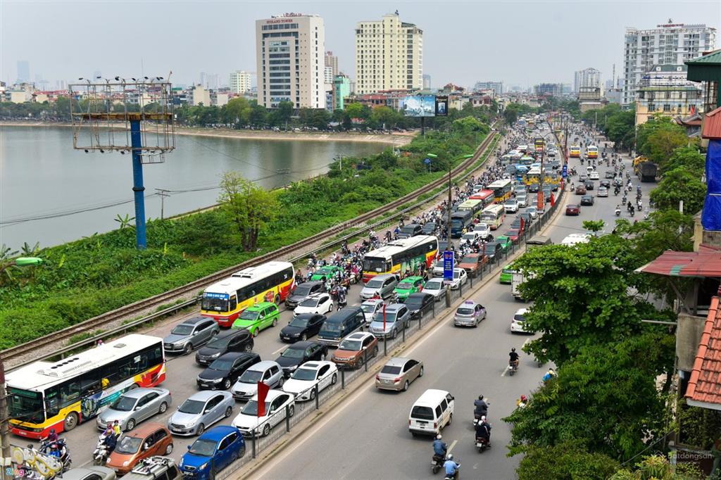 Siêu hiếm nhà phố giải phóng  dt 80 mét  6 tầng  mặt tiền rộng  vỉa hè  giá 27,5 tỷ