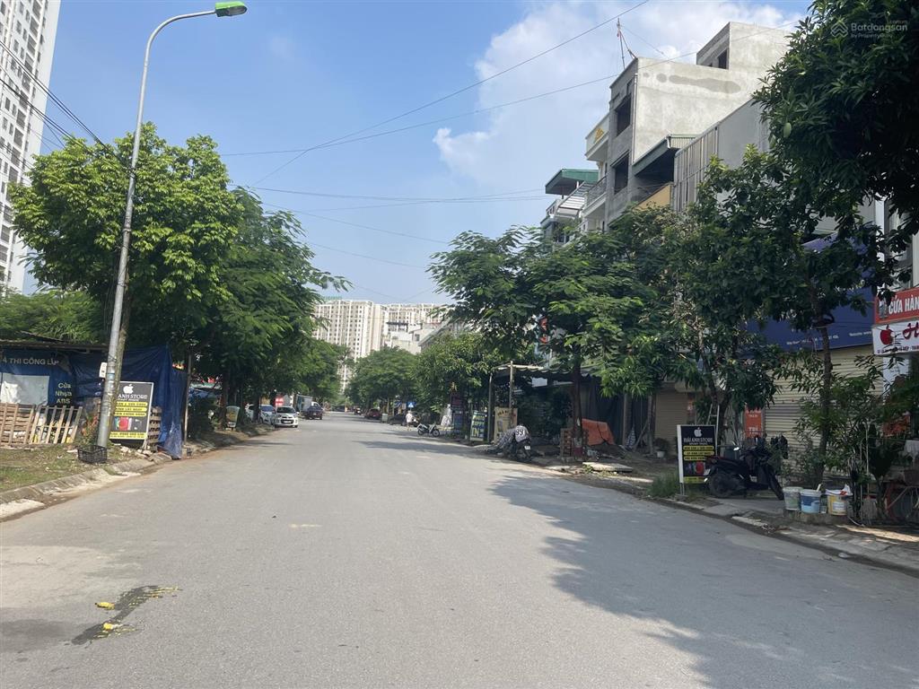Bán đất đấu giá tứ hiệp  dt 84 m2, mt 6 mét, vỉa hè  kinh doanh  giá 22,1 tỷ