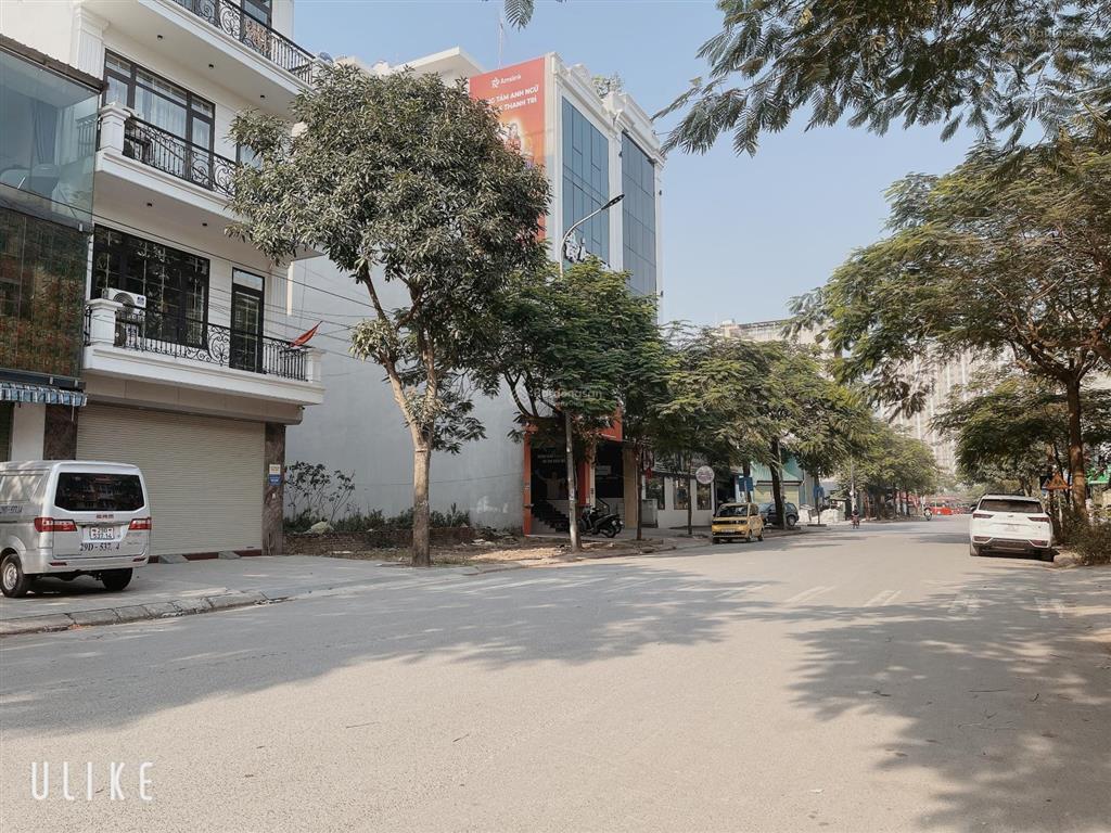 Bán đất đấu giá tứ hiệp  dt 84 m2, mt 6 mét, vỉa hè  kinh doanh  giá 22,1 tỷ