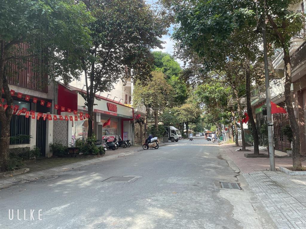 Siêu hiếm đất phân lô thanh trì  diện tích  90 mét  mặt tiền 6 mét  vỉa hè  giá 21,5 tỷ