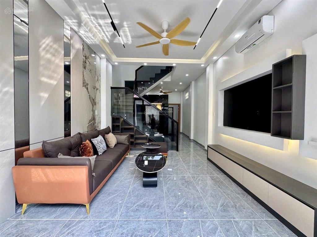 Nhà 1 trệt 1 lầu hiện đại  sổ hồng riêng ngay sân golf long thành, tp. biên hoà