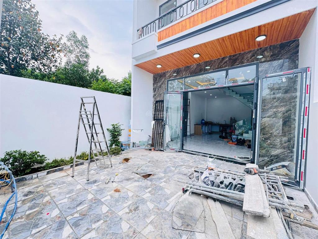 Siêu phẩm, nhà lầu xây mới sổ riêng thổ cư 100% ngay bệnh viện da liễu, trảng dài