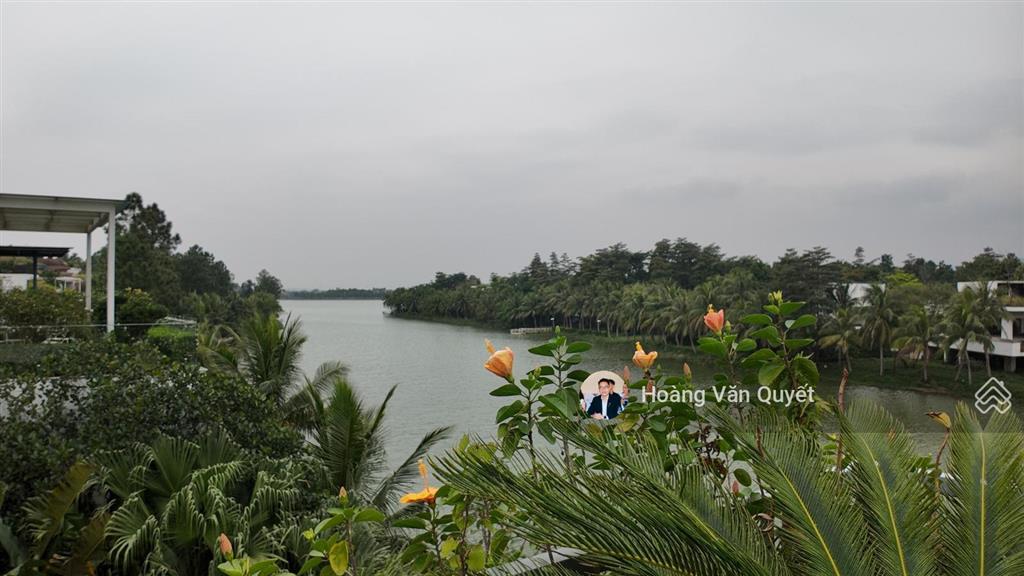 Biệt thự lx 300m² mặt hồ flamingo đại lải ở cực ít đồ mới tinh sổ lâu dài giá 2x tỷ.  0962 202 ***