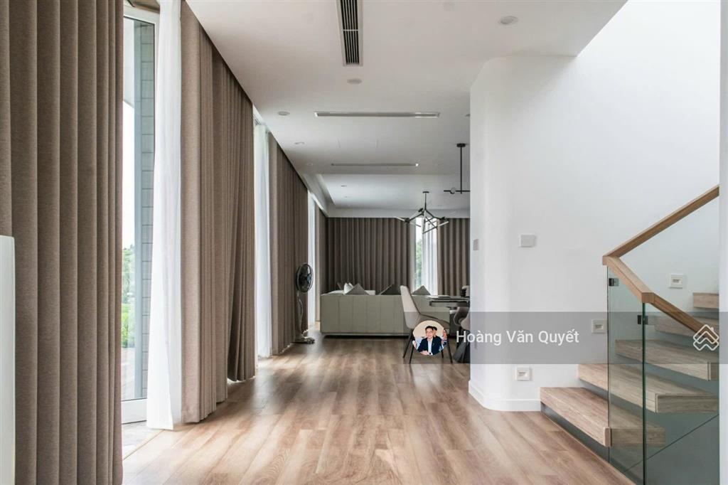 Biệt thự lx 300m² mặt hồ flamingo đại lải ở cực ít đồ mới tinh sổ lâu dài giá 2x tỷ.  0962 202 ***
