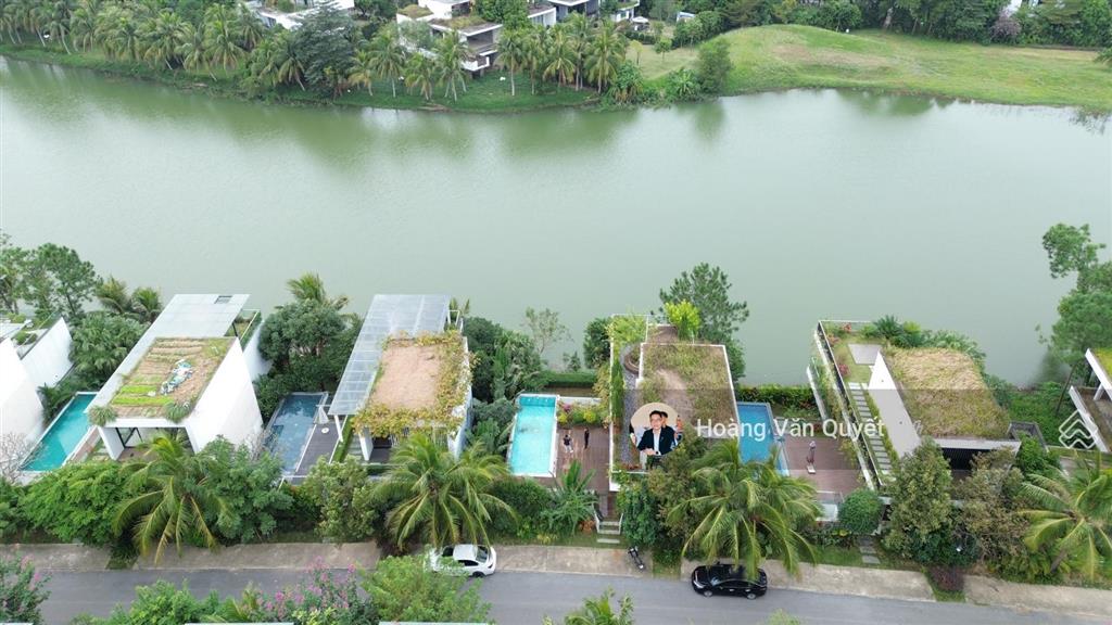 Biệt thự lx 300m² mặt hồ flamingo đại lải ở cực ít đồ mới tinh sổ lâu dài giá 2x tỷ.  0962 202 ***