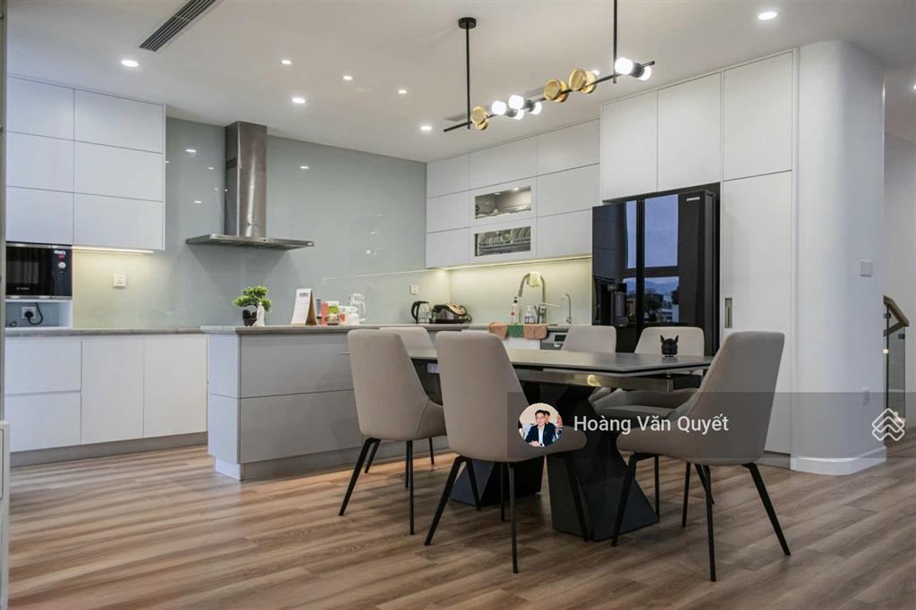 Biệt thự lx 300m² mặt hồ flamingo đại lải ở cực ít đồ mới tinh sổ lâu dài giá 2x tỷ.  0962 202 ***