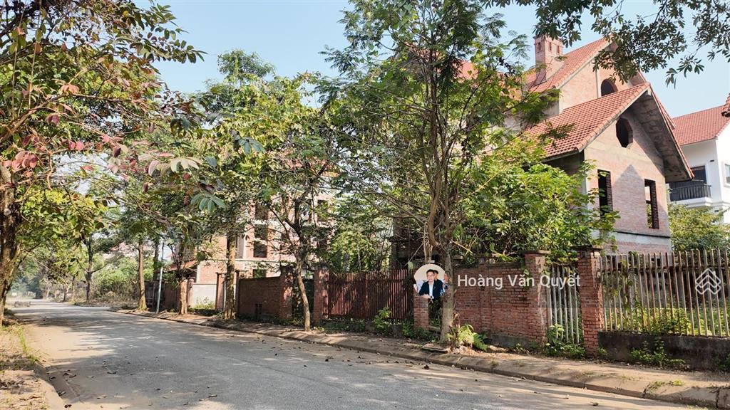 Bán biệt thự 382m2 view vườn hoa vinaconex2  khu đô thị quang minh giá 59tr/m2.  0962 202 ***