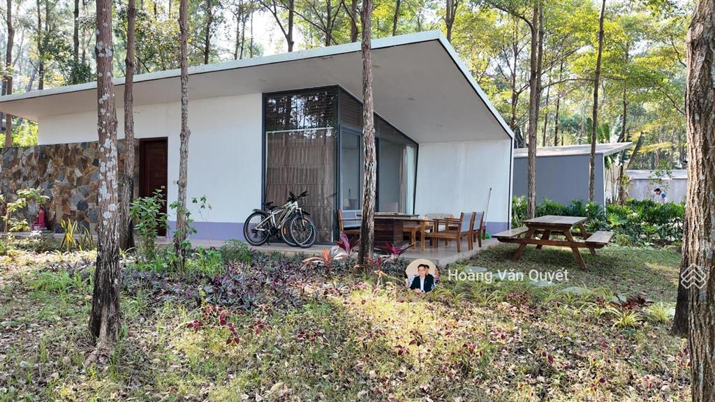 Bán biệt thự mặt hồ bách thanh 140m2 full nội thất view đẹp đỉnh kèm sân vườn 3.8 tỷ  0962 202 ***