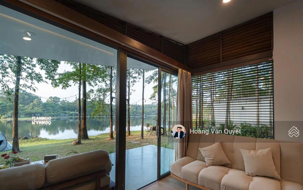 Bán biệt thự mặt hồ bách thanh 140m2 full nội thất view đẹp đỉnh kèm sân vườn 3.8 tỷ  0962 202 ***