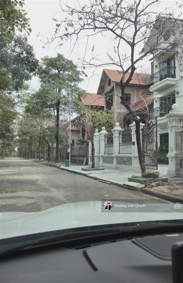 Bán biệt thự song lập 197m2 khu đô thị quang minh xây thô sẵn sổ giá nhỉnh 12 tỷ.  0962 202 ***