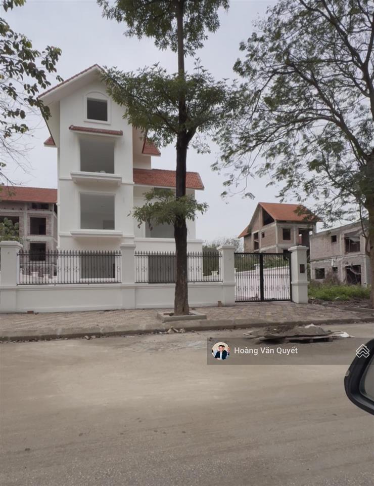 Bán biệt thự song lập 197m2 khu đô thị quang minh xây thô sẵn sổ giá nhỉnh 12 tỷ.  0962 202 ***