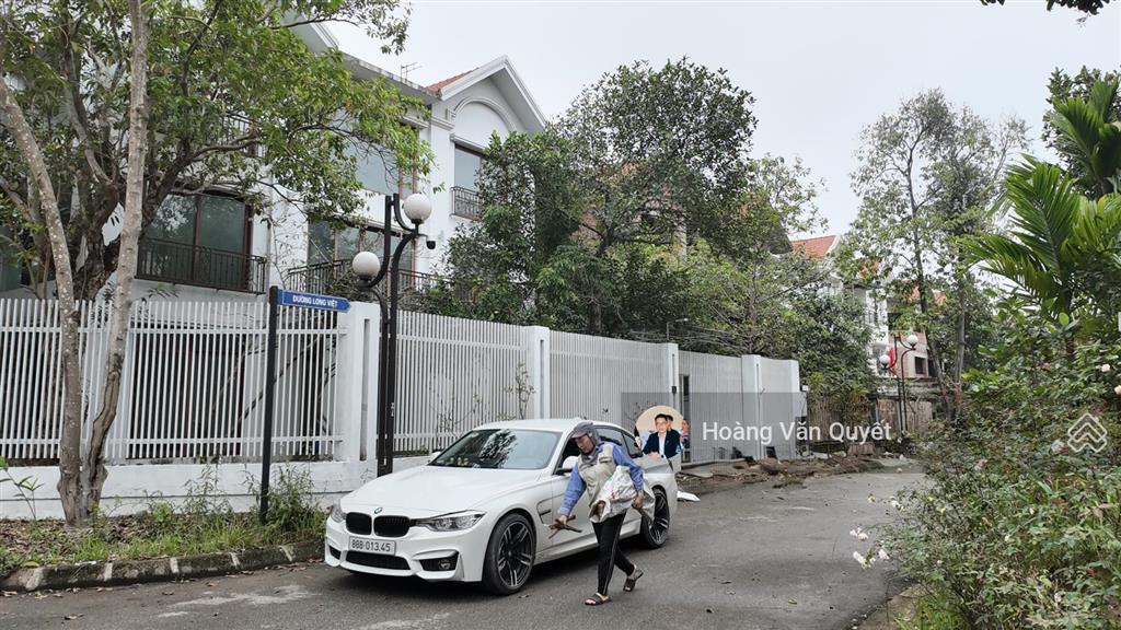 Bán biệt thự 373m2 khu đô thị quang minh  long việt hoàn thiện cơ bản lô góc view sông giá 7xtr/m2