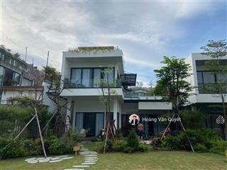 Biệt thự 250m2 mặt hồ venus resort 3pn thiết kế đẹp chỉ để ở sổ lâu dài giá tốt .  0962 202 ***