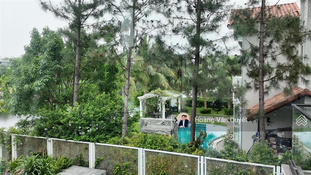 Biệt thự mặt hồ 305m2 flamingo đại lải resort sổ lâu dài sẵn nội thất giá tốt.  0962 202 ***
