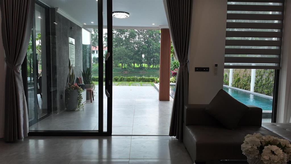Biệt thự mặt hồ 305m2 flamingo đại lải resort sổ lâu dài sẵn nội thất giá tốt.  0962 202 ***