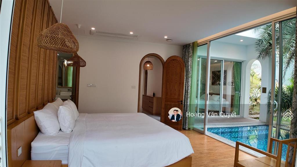 Bán biệt thự 180m2 3pn venus resort đồ mới tinh, có thêm đất sân vườn rộng 7,8 tỷ.  0962 202 ***