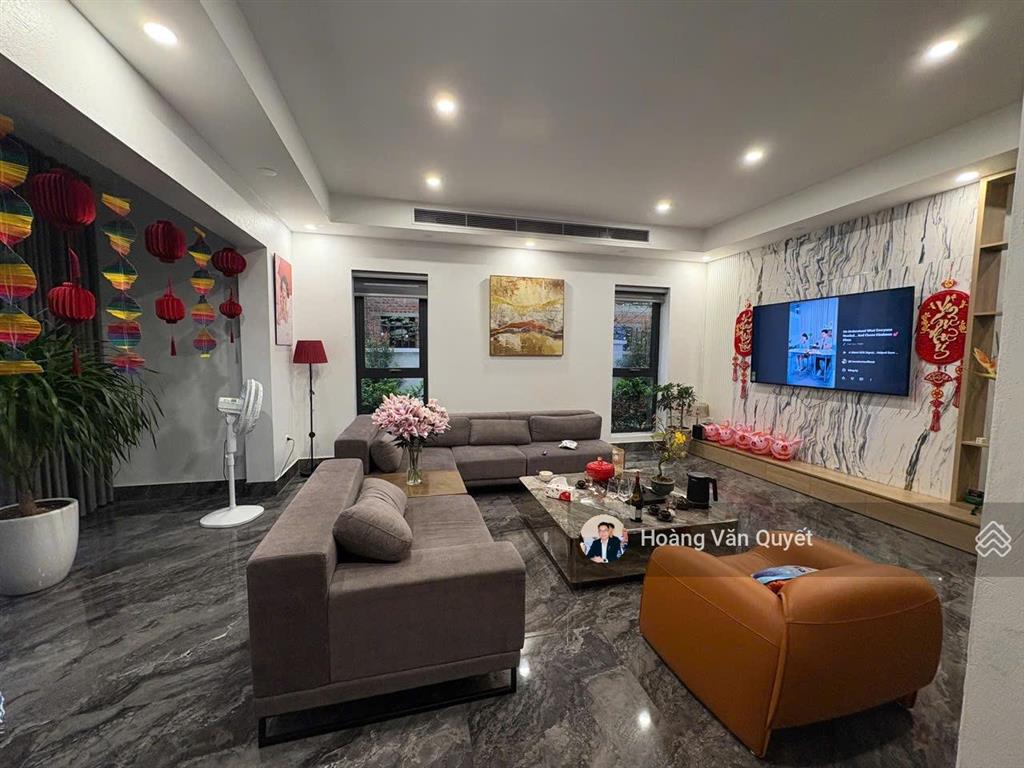 Bán biệt thự hoàn thiện 363m2 vinaconex2 nội thất mới 4pn đường 19,5m giá 58tr/m2.  0962 202 ***