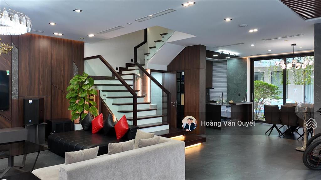 Bán biệt thự 143m2 lô góc, 5 phòng ngủ, bể bơi, full nội thất 4 tầng giá 13,x tỷ.  0962 202 ***