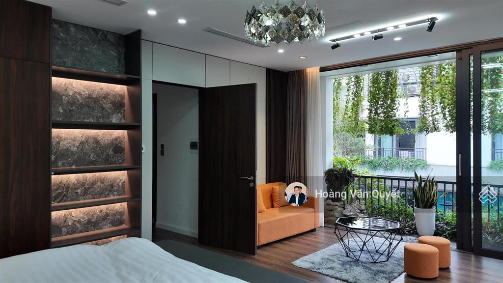 Bán biệt thự 143m2 lô góc, 5 phòng ngủ, bể bơi, full nội thất 4 tầng giá 13,x tỷ.  0962 202 ***