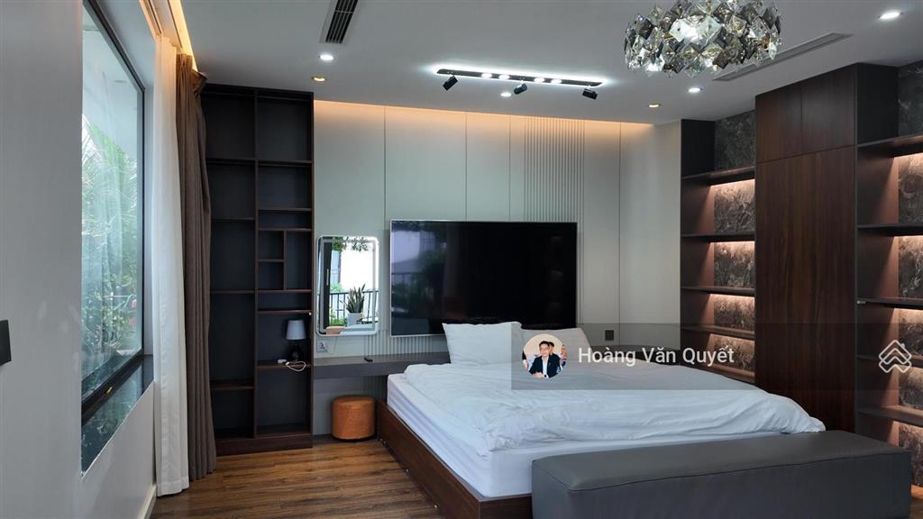 Bán biệt thự 143m2 lô góc, 5 phòng ngủ, bể bơi, full nội thất 4 tầng giá 13,x tỷ.  0962 202 ***