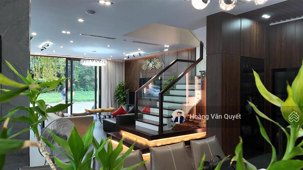 Bán biệt thự 143m2 lô góc, 5 phòng ngủ, bể bơi, full nội thất 4 tầng giá 13,x tỷ.  0962 202 ***