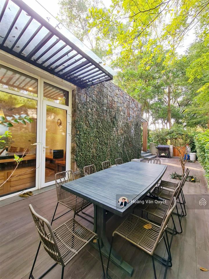 Bán biệt thự 323m2 hilltop flamingo đại lải 3pn full đồ sổ tmdv 50n giá 7,x tỷ.  0962 202 ***