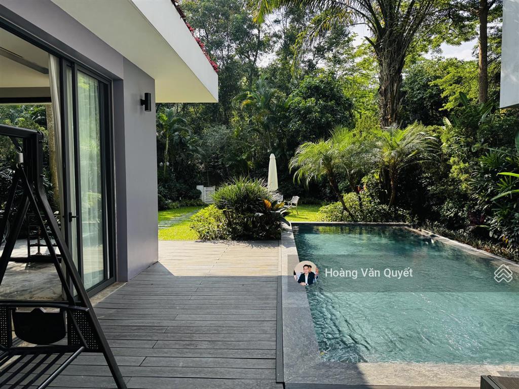 Bán biệt thự flamingo đại lải 242m2 sổ lâu dài vườn rộng đẹp, nội thất mới 13,5 tỷ.  0962 202 ***