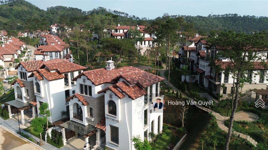 Chuyển nhượng biệt thự 190m2 thanh xuân valley nhận nhà hoàn thiện luôn, giá 13,6 tỷ.  0962 202 ***