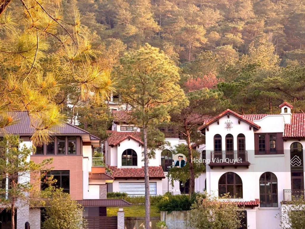 Chuyển nhượng biệt thự 190m2 thanh xuân valley nhận nhà hoàn thiện luôn, giá 13,6 tỷ.  0962 202 ***